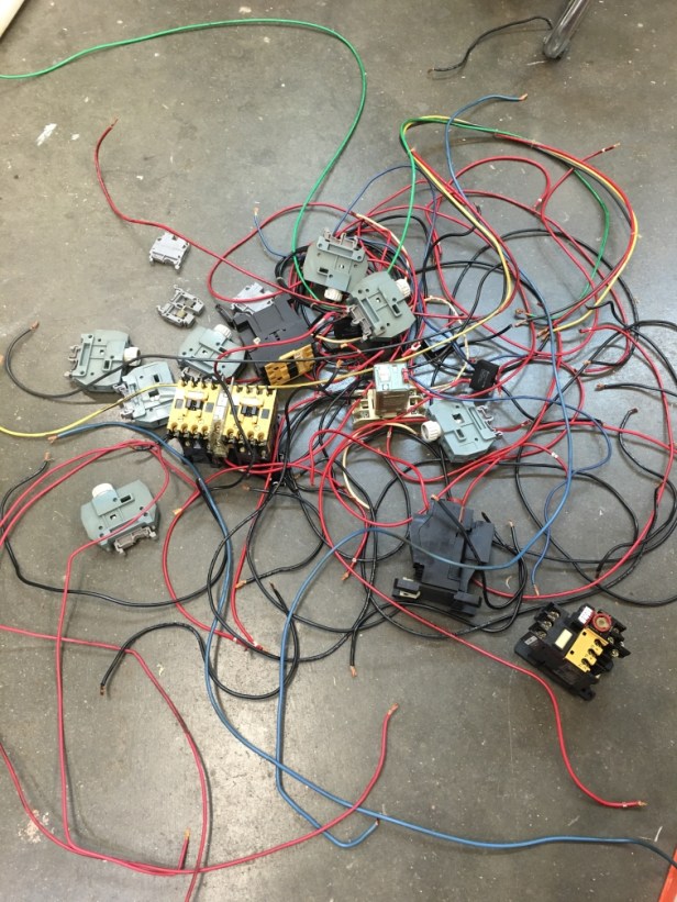 contactorsfuses_discarded